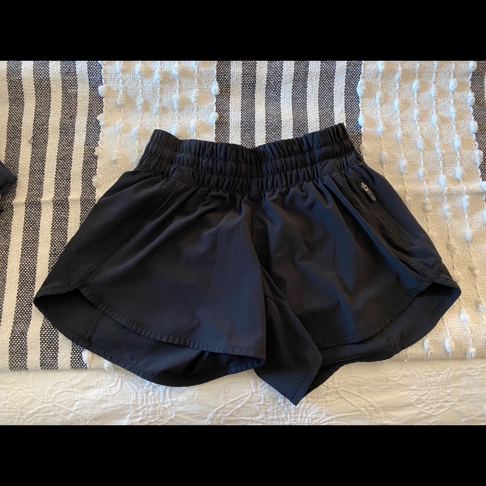 Lululemon Hotty Hot Short
